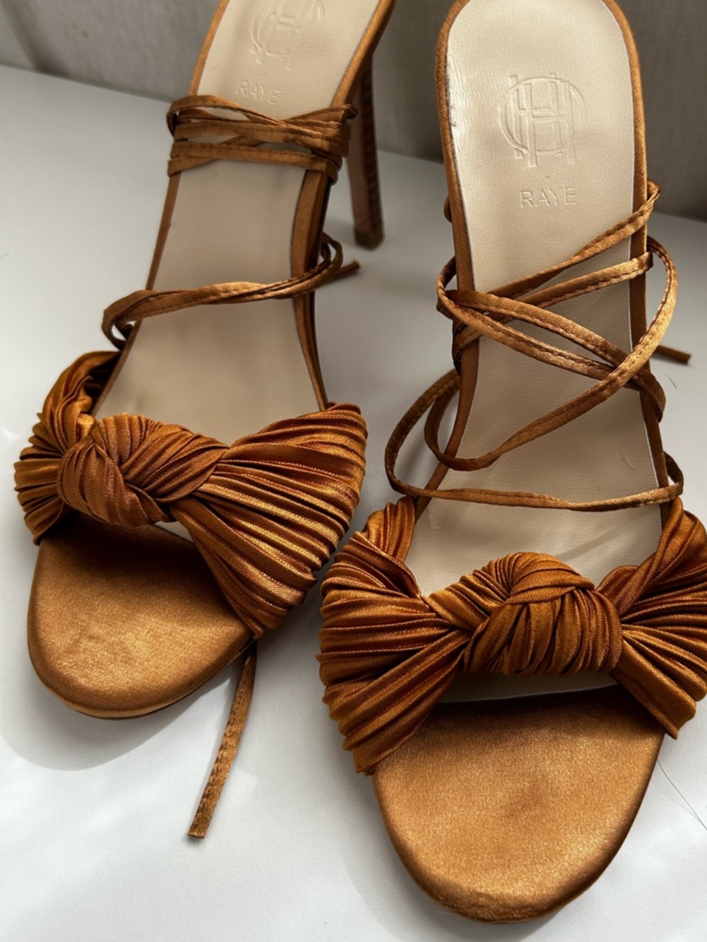 Raye gold wrap up heels 7.5 - Picture 3 of 3
